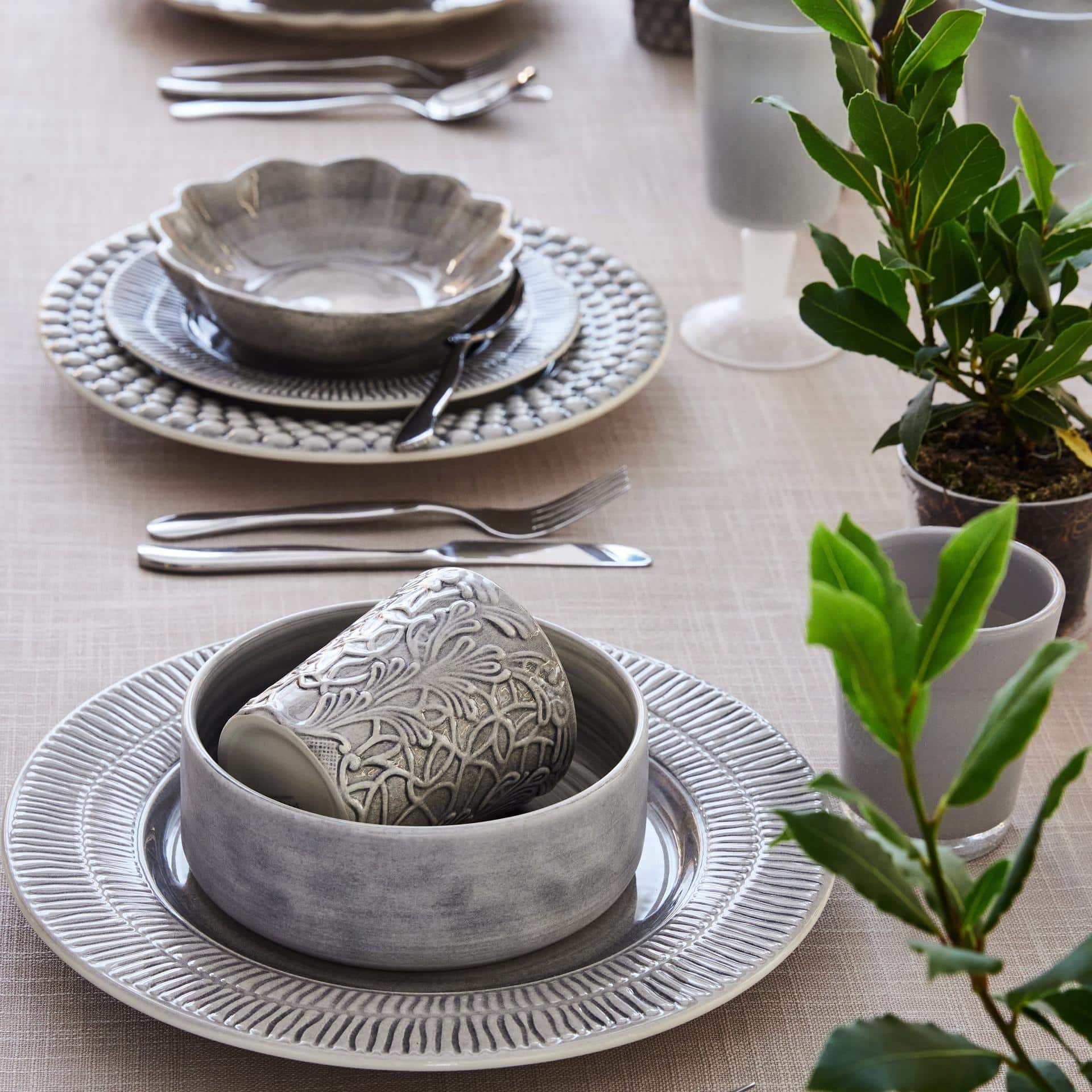 Stripes Tallrik 28 cm Cinnamon