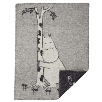 Moomin tree hug