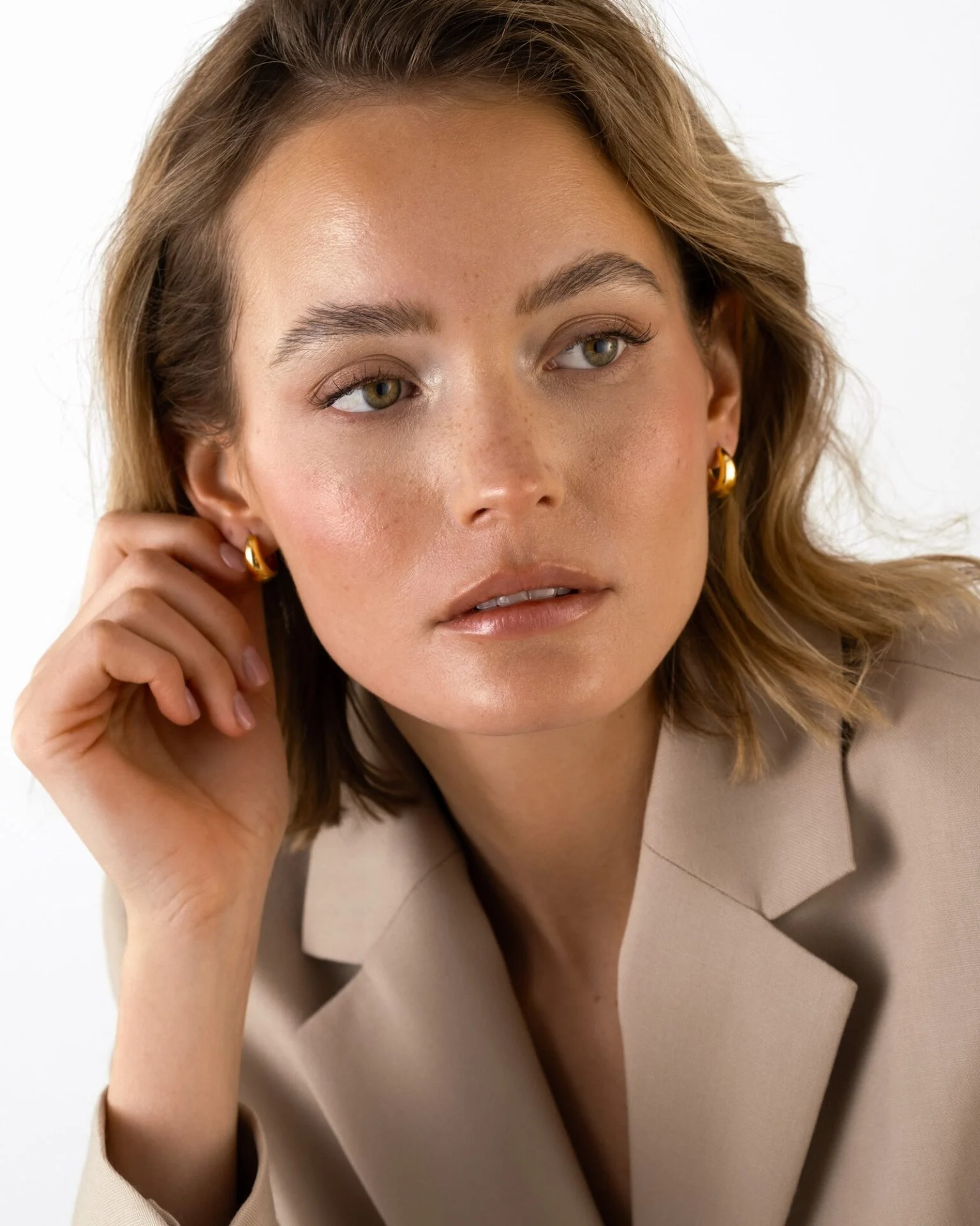 BOLD MEDIUM DSCF2433-Edit - large (1094968)-min - original (1246996)