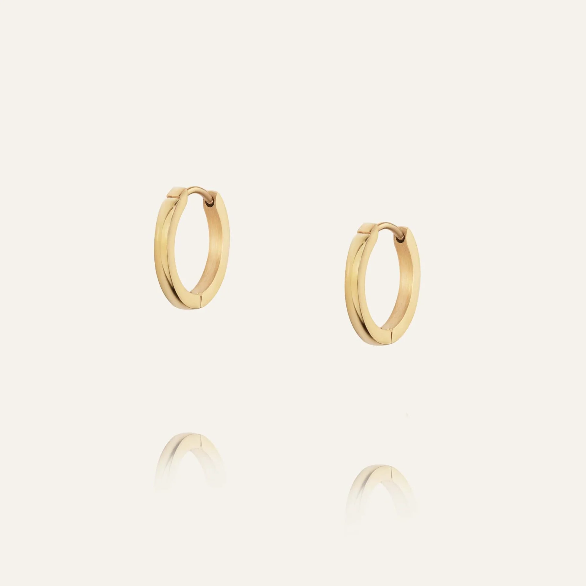 MO584 Classic Gold Hoops Medium - large (949790)-min - original (1246705)