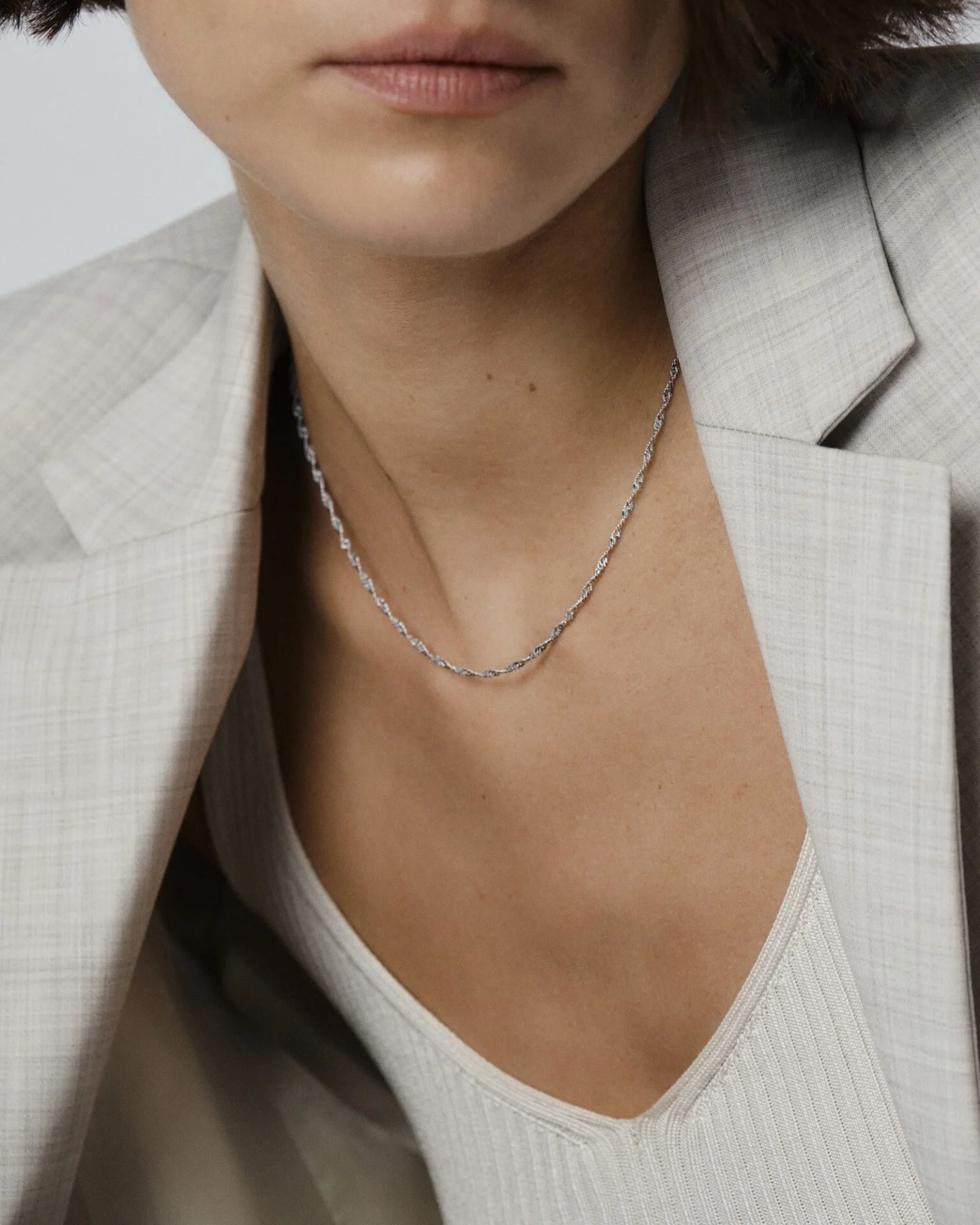 twirl necklace 2 - DSCF7628 - large (1188526)-min - original (1246646) - original (1276666)