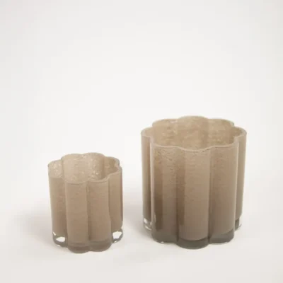 Clara Ljuslykta Taupe 10 cm