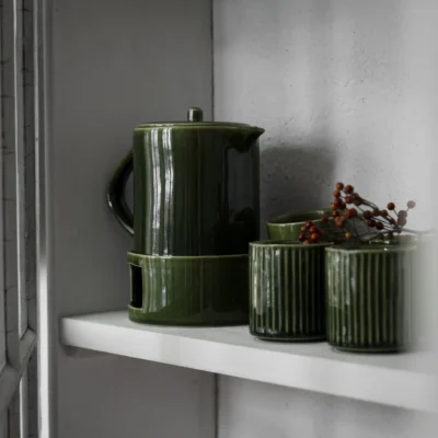 Mugg utan öra grön räfflad