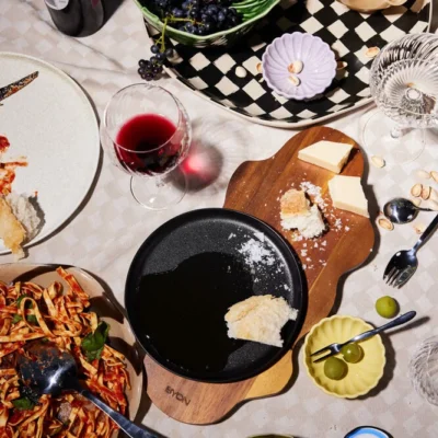 Serveringsbricka Flowy S Mörkbrun