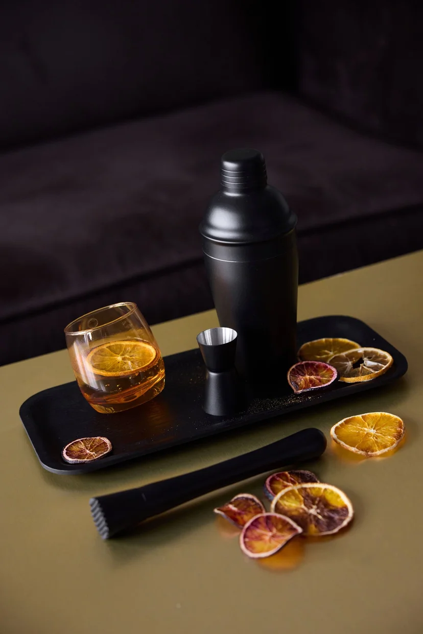 Bar set svart